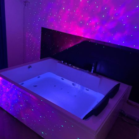 Paris La Defense - Santorin Apartment With Jacuzzi Courbevoie Dış mekan fotoğraf