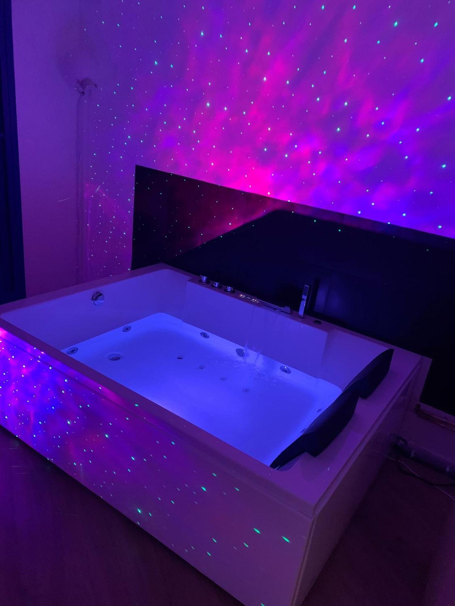 Paris La Defense - Santorin Apartment With Jacuzzi Courbevoie Dış mekan fotoğraf
